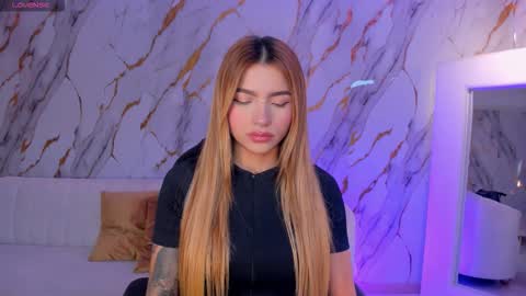 Lexie  online show from February 10, 8:02 pm