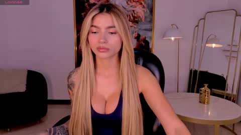 Lexie  online show from June 5, 7:52 pm