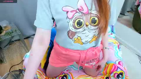 Snapshot of lexihoward chatting on June 26, 7:02 am Lexi online show from June 26, 7:02 am