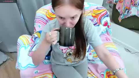 Snapshot of lexihoward chatting on July 14, 6:40 am Lexi online show from July 14, 6:40 am