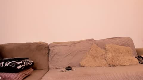 LexiLow online show from February 17, 6:03 pm