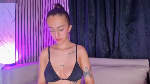 Snapshot of lexivie_ chatting on August 2, 1:26 am lexivie_ online show from August 2, 1:26 am