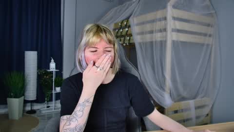 Lexi Wenford NO NUDE GODDESS online show from May 19, 2:29 am