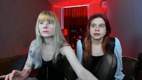 Snapshot of lexiwenford chatting on June 20, 4:04 am Lexi Wenford NO NUDE GODDESS online show from June 20, 4:04 am