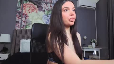 Snapshot of lexixvicious chatting on April 3, 3:48 am Lexi online show from April 3, 3:48 am