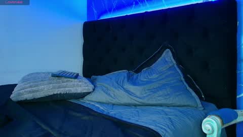 Lexter Blue online show from May 9, 1:11 am