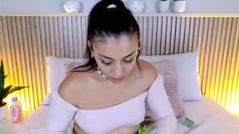 lexxi_gb online show from June 18, 9:41 pm