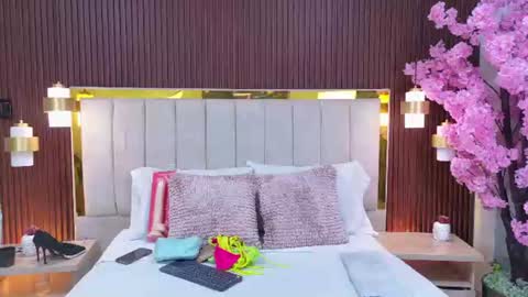 Snapshot of lexxi_gb chatting on July 25, 6:38 pm lexxi_gb online show from July 25, 6:38 pm