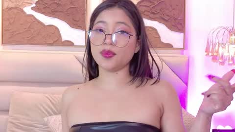 Snapshot of lexxiehazee chatting on December 18, 9:59 am Lex online show from December 18, 9:59 am