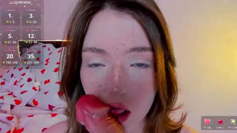 lexi miu online show from June 15, 7:05 pm
