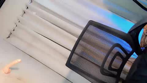 Snapshot of lexy_lore18 chatting on September 14, 1:05 am lexy_lore18 online show from September 14, 1:05 am