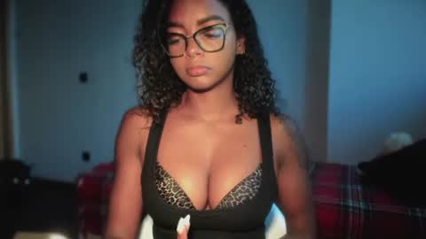 Snapshot of lexy_squirt_queen chatting on July 4, 11:27 am LEXY - Independent account online show from July 4, 11:27 am