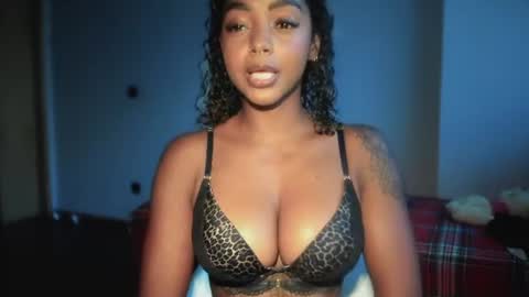 Snapshot of lexy_squirt_queen chatting on July 15, 12:43 pm LEXY - Independent account online show from July 15, 12:43 pm