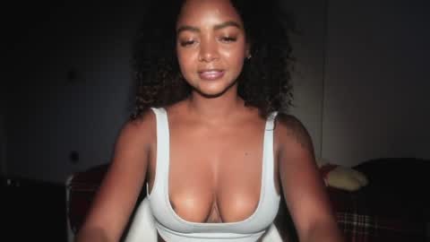 Snapshot of lexy_squirt_queen chatting on July 28, 4:05 pm LEXY - Independent account online show from July 28, 4:05 pm