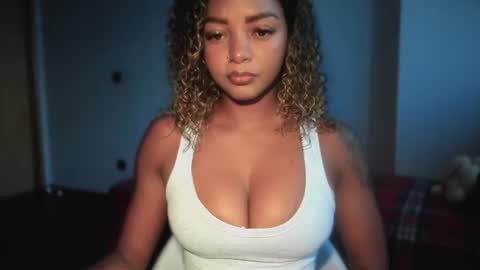 Snapshot of lexy_squirt_queen chatting on August 7, 12:07 pm LEXY - Independent account online show from August 7, 12:07 pm