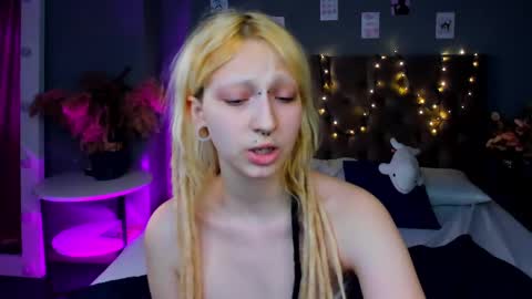 Lexy online show from February 24, 1:31 pm