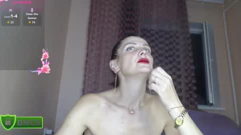 Snapshot of lexyandpoul chatting on August 3, 9:51 pm maksiANDjaney online show from August 3, 9:51 pm