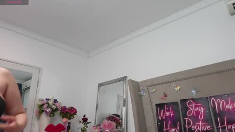 Snapshot of lexyrene chatting on May 3, 11:49 am Adina online show from May 3, 11:49 am
