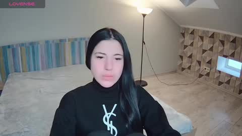 lexyswett online show from January 5, 1:36 pm