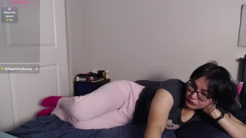 Mai online show from February 23, 8:28 pm