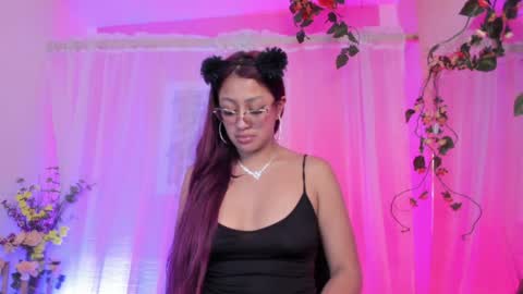   online show from December 10, 8:51 am