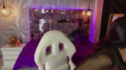 Leyla online show from February 18, 1:34 am