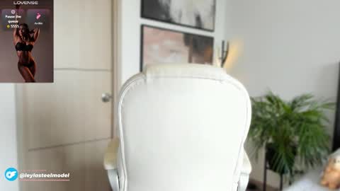 INSTA leylasteel model         online show from September 11, 6:30 pm