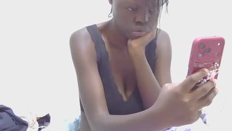laylani69 online show from July 13, 4:26 am