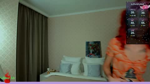 LEA online show from December 14, 8:51 pm