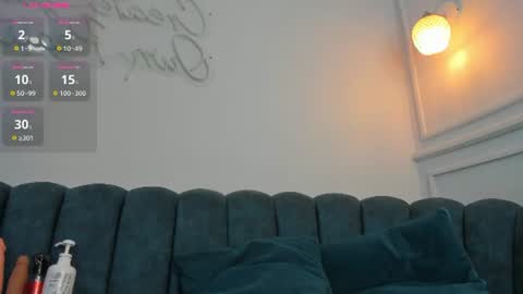 Snapshot of leylarusso chatting on June 29, 7:25 pm Leyla online show from June 29, 7:25 pm