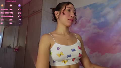 Snapshot of leyre_lerr chatting on November 28, 1:25 pm Jessica online show from November 28, 1:25 pm