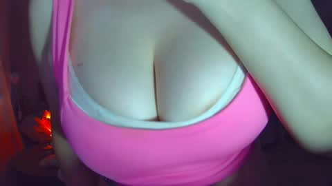 Snapshot of leysun7777 chatting on October 2, 2:40 am Leysun7 online show from October 2, 2:40 am