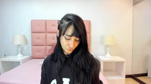 lhiamfitt online show from February 4, 5:53 am