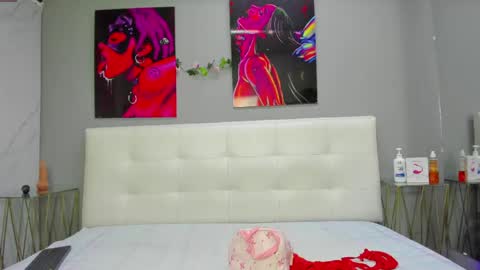 lia78couple online show from June 6, 8:02 pm