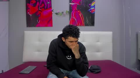 Snapshot of lia78couple chatting on July 23, 9:13 pm lia78couple online show from July 23, 9:13 pm