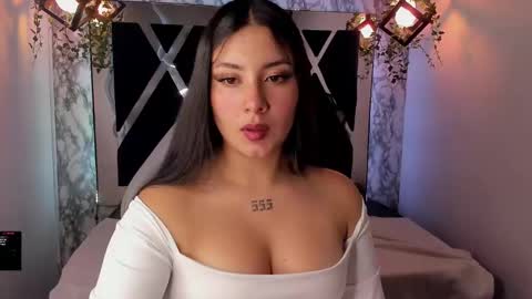 Snapshot of lia_14_ chatting on December 31, 11:31 am Lia online show from December 31, 11:31 am