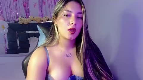 Snapshot of lia_14_ chatting on October 2, 9:11 pm Lia online show from October 2, 9:11 pm