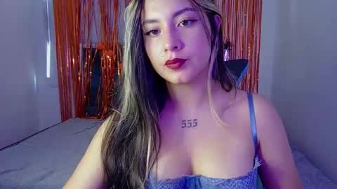 Snapshot of lia_14_ chatting on November 2, 12:29 pm Lia online show from November 2, 12:29 pm