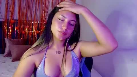 Snapshot of lia_14_ chatting on December 13, 7:53 pm Lia online show from December 13, 7:53 pm