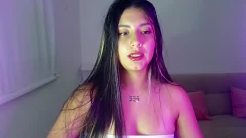 Snapshot of lia_14_ chatting on July 23, 12:35 am Lia online show from July 23, 12:35 am