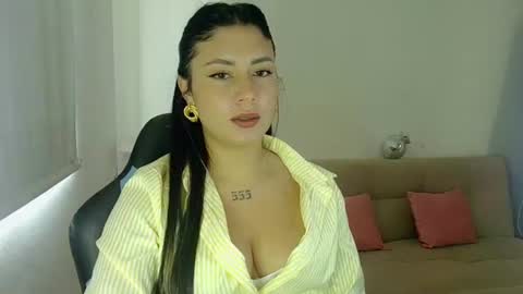 Snapshot of lia_14_ chatting on July 23, 4:49 pm Lia online show from July 23, 4:49 pm