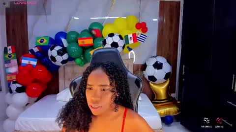 lia_16_ online show from July 3, 11:05 am
