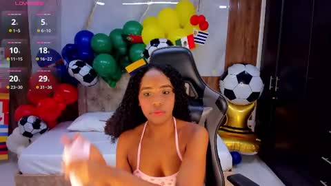 lia_16_ online show from July 9, 11:03 am