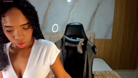 lia_16_ online show from July 16, 11:05 am