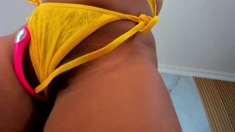 lia_16_ online show from July 21, 2:52 pm