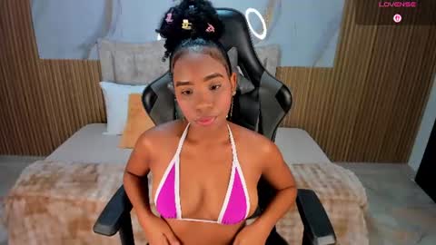 lia_16_ online show from July 24, 11:08 am
