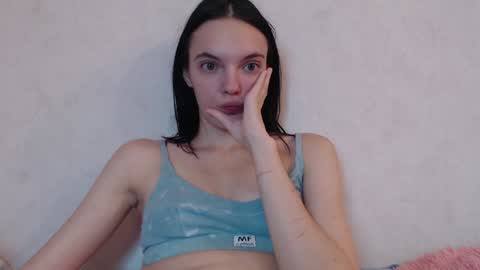 Snapshot of lia__meow chatting on January 13, 8:04 pm Lia online show from January 13, 8:04 pm