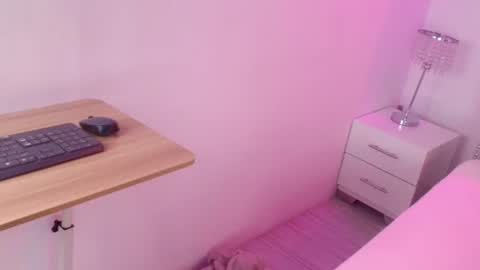 Lia  online show from July 15, 3:01 am