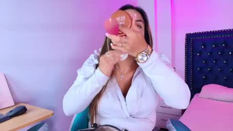 Lia  online show from July 28, 3:02 am
