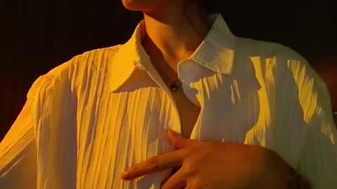 Snapshot of lia_ana_ chatting on October 9, 7:06 am liliana online show from October 9, 7:06 am